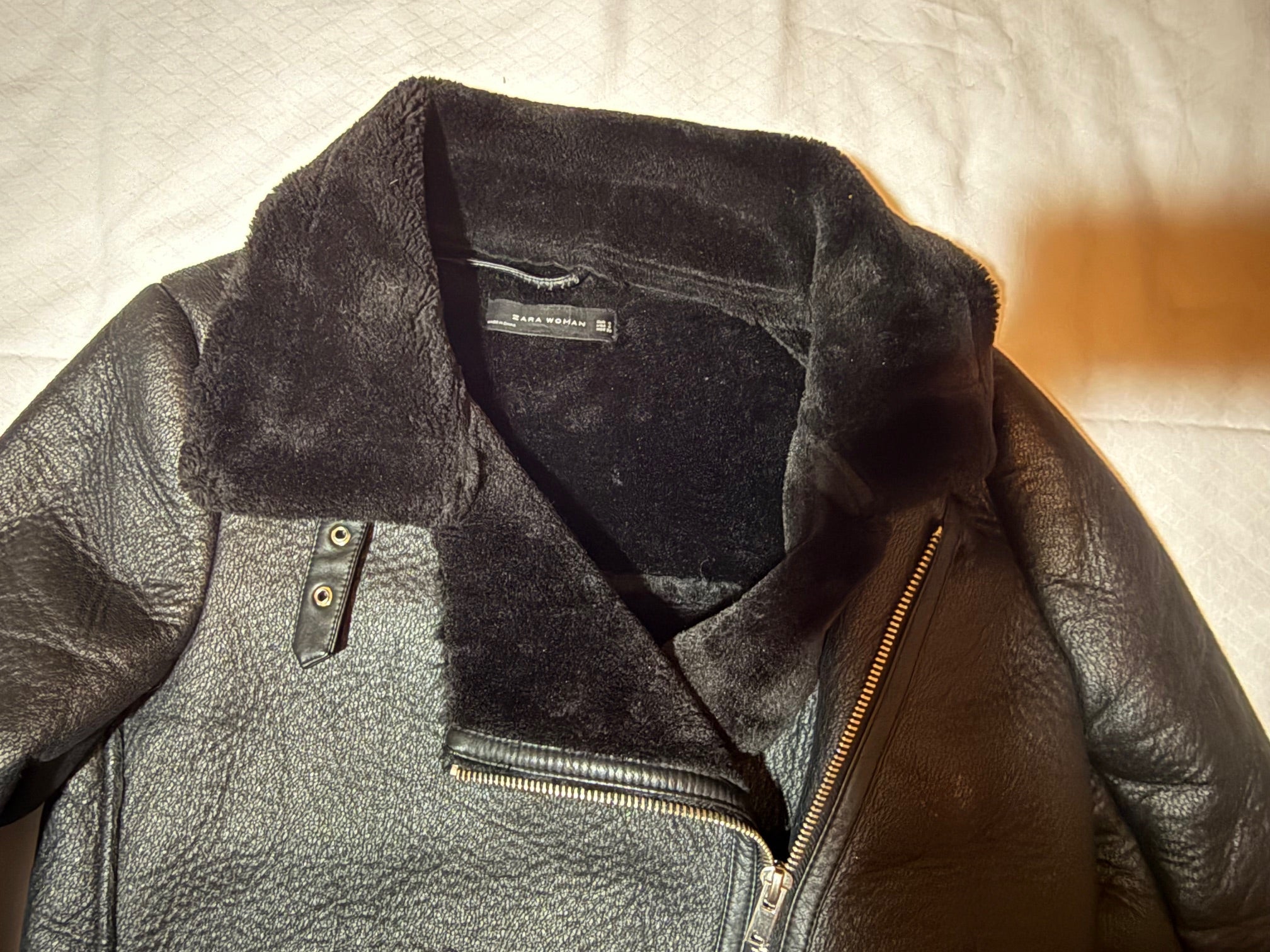 Zara Woman Black Leather Aviator Jacket with Faux Fur Collar