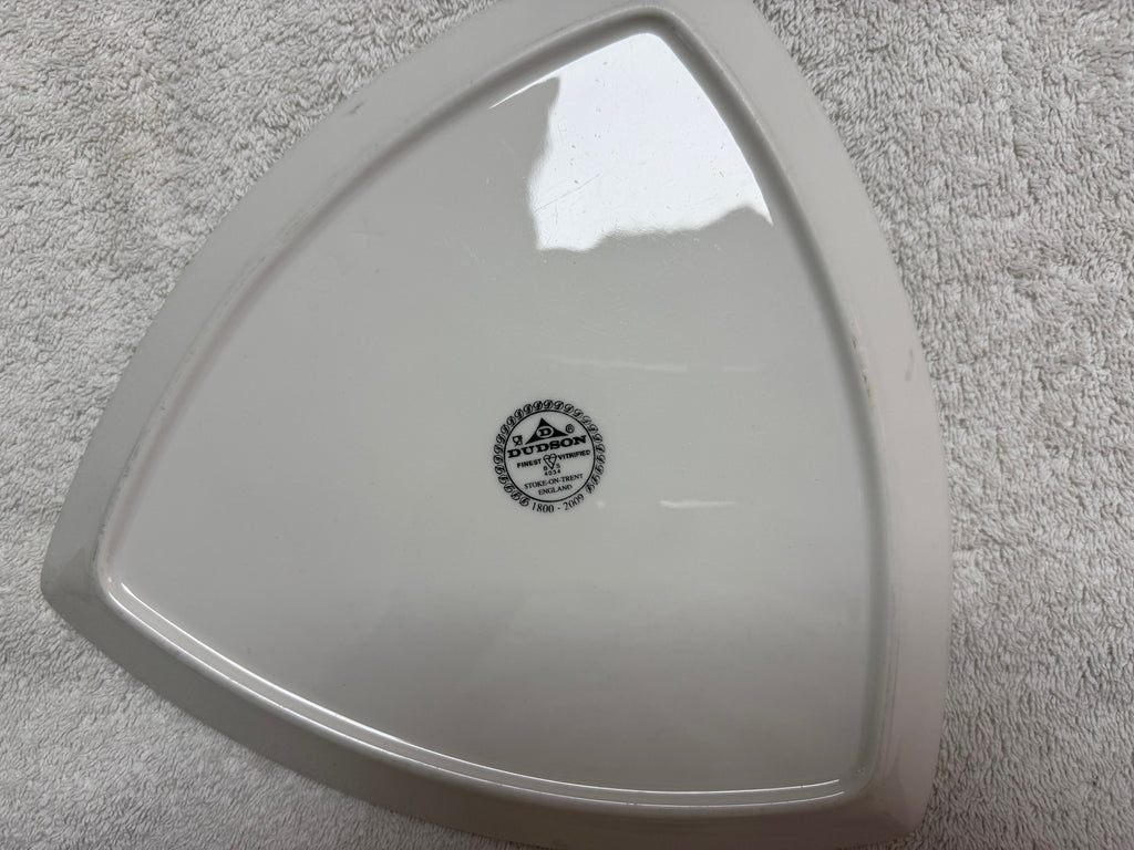 Dudson Finest Vitrified Triangular Plate – Made in England
