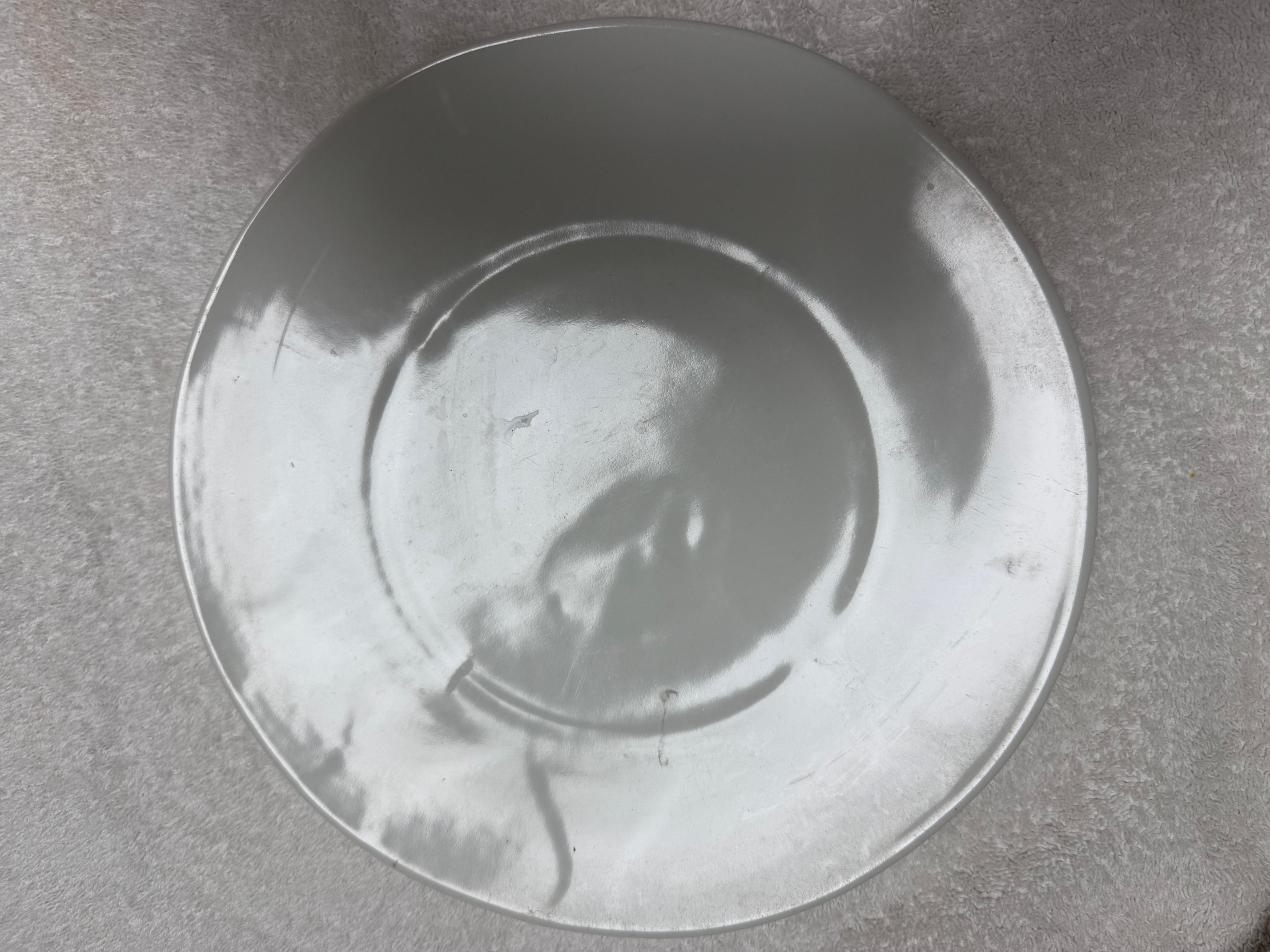 Isé & Isé Associées French Porcelain Wide-Rimmed Plate